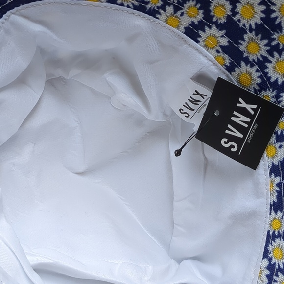 Bucket hat - Picture 3 of 3